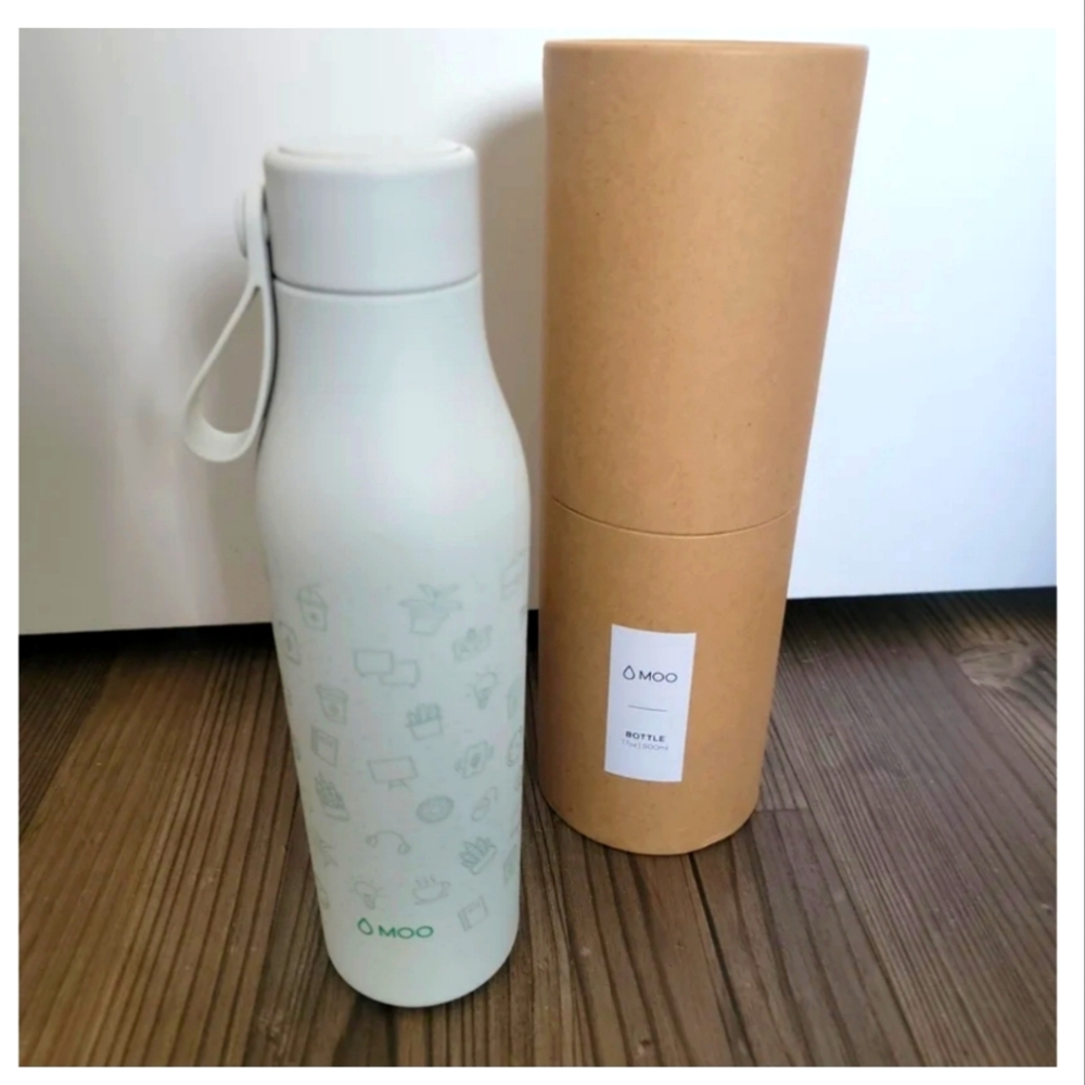 NWT MOO Water Bottle 17 oz/500 ml
